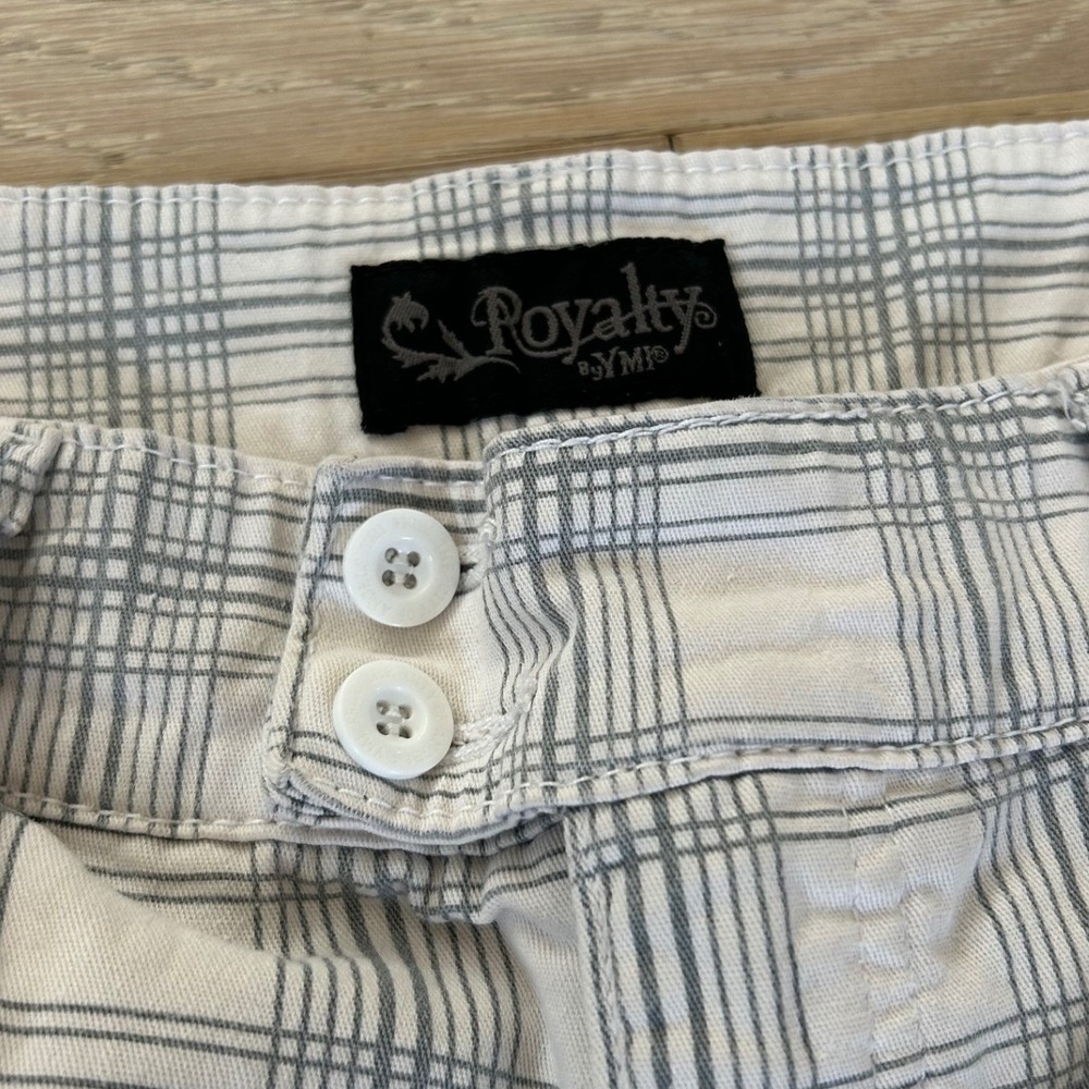 Y2K Plaid Womens White Grey Plaid Stretch Cotton Cuffed Shorts Size 10 - Picture 4 of 9